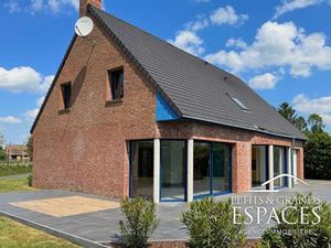 Maison de 5 chambres de luxe en vente à Villers-Pol  France