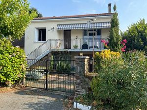 Vente maison 5 pièces 103 m² à Mialet (24450)  139 190 €