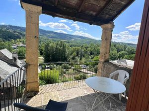 Vente maison 9 pièces 244 m² Saint-Côme-d'Olt (12500)