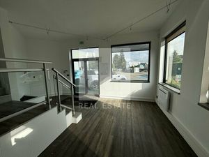 Location Local Professionnel 255m² CORBAS 69960