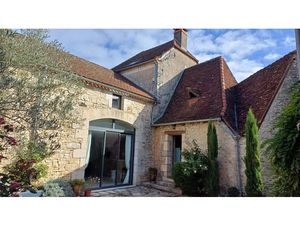 Vente maison 4 pièces 160 m² à Thenon (24210)  336 000 €