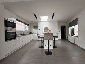 Appartement + 3 garages