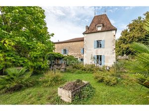 Vente maison 11 pièces 350 m² à Perigueux (24000)  550 000 €