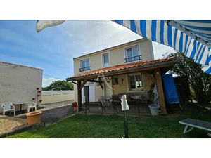 MAISON CENTRE BOURG 5 CHBRES / GARAGE/TERRAIN CONSTRUCTIBLE