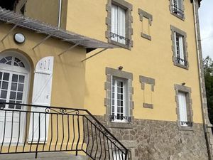 Location meublée appartement 5 pièces 120 m² à Eymoutiers (87120)  950 €