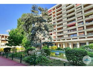 À VENDRE 4 PIECES DE 75m² + BALCON