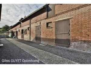 10MN de BERNAY T7 151M² 185000€ avec garage et terrain de 500M² ( Bourg avec commerces)