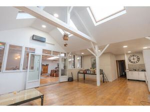 Vente maison 8 pièces 342 m² Sainte-Savine (10300)