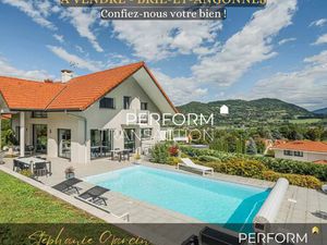 BRIE ET ANGONNES-Maison d'exception avec piscine dans un cadre idyllique