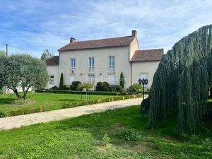 Maison de 10 pièces de luxe en vente à La Chapelle-Saint-Aubin  France