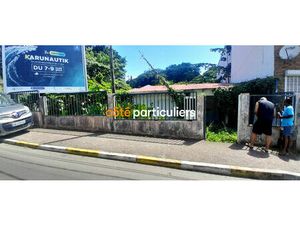 Maison de ville à rénover Lamentin