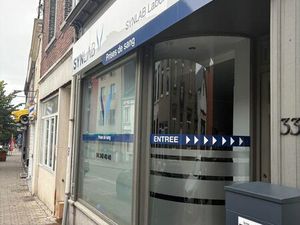 Bureau/commerce à louer