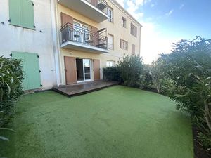 Location appartement 2 pièces 45.2 m² à Roquebrune-sur-Argens (83520)  840 €