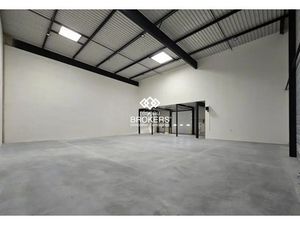 A LOUER OSNY(95) LOCAUX ACTIVITES NEUFS