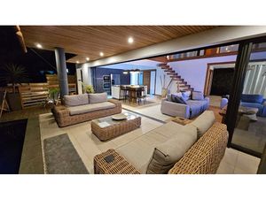 Vente villa 4 pièces 155 m² à Les avirons (97425)  698 500 €