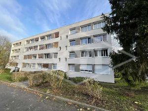 Vente appartement 5 pièces 81 m² à Combs-la-Ville (77380)  189 900 €