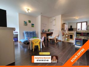 Vente duplex 3 pièces 73 m² à Saint-Laurent-du-Pont (38380)  133 000 €
