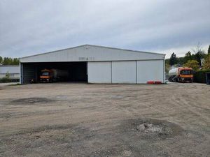 Local d'activités à vendre