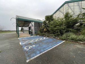 Local commercial à vendre