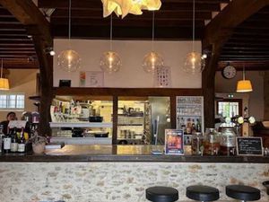 Vente locaux professionnels 251 m² à Vaux-le-Pénil (77000)  350 000 €