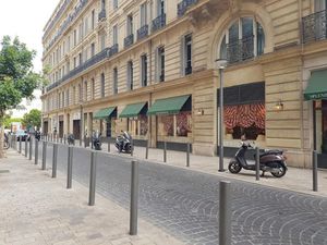 Location meublée appartement 1 pièce 28 m² à Marseille 1er (13001)  750 €