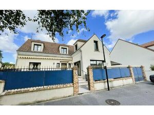 Maison Rungis 156 m² T-6 à vendre  699 000 €