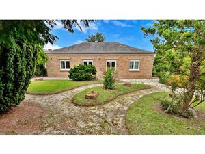 Vente maison 8 pièces 165 m² à Saint-Hilaire-des-Landes (35140)  228 500 €