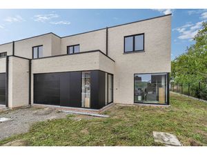 Huis te koop in Vinkt met 4 slaapkamers