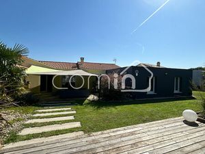 Plain pied 6 pièces 170 m2 au calme