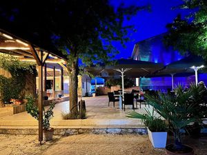 Vente propriété 1165 m² à Salavas (07150)  2 080 000 €