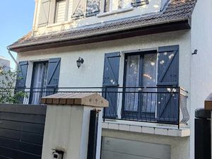 Vente maison 5 pièces 111 m² à Neuilly-Plaisance (93360)  451 000 €