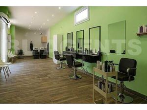 Local d'activités à vendre