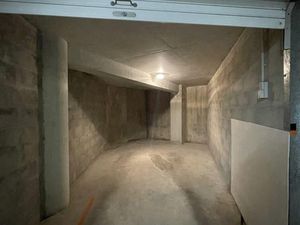 Garage fermé sécurisé