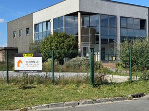 à louer Fonds de commerce 225 m² – 3 400 € |Pérenchies