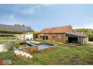 Grotendeels gerenoveerde woning met ruime tuin op 17a75ca