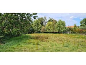 Mooi BOUWPERCEEL op 16 are 48 ca  straatbreedte 25 meter