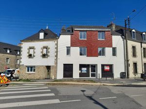 AURAY - Bureaux de 180 m² -