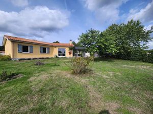 Vente maison 4 pièces 102 m² à Pugnac (33710)  249 000 €