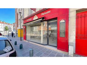 Local professionnel à louer IVRY SUR SEINE 1 pièce(s) 50m2 1 650€/mois HT/HC