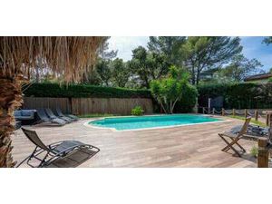Villa avec piscine et terrasse La Croix-Valmer (83)