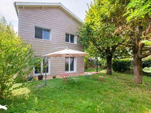 Vente maison 5 pièces 135 m² à Villeurbanne (69100)  530 000 €