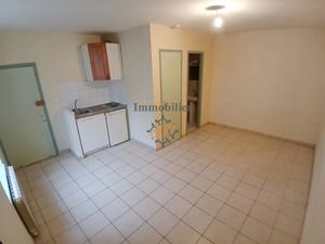 Location appartement 1 pièce 20 m² à Saint-Victor-et-Melvieu (12400)  205 €