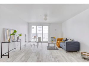 Location appartement 2 pièces 49 m² à Meudon la foret (92360)  1 166 €