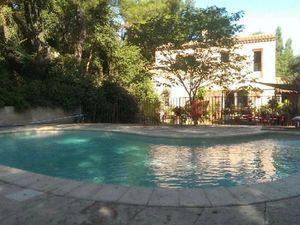 Location maison 5 pièces 150 m² à Villeneuve-les-avignon (30400)  1 798 €