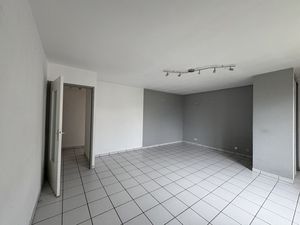 Location Appartement 3 pièces 70m² MONTROND LES BAINS 42210