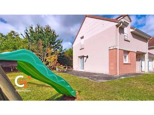 Vente maison 4 pièces 79 m² à Saint-Etienne-du-Rouvray (76800)  229 500 €