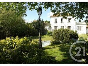 Maison à vendre - 8 pièces - 157 m2 - La Varenne St Hilaire - 94 - ILE-DE-FRANCE