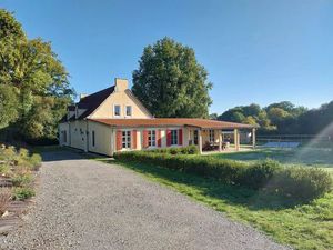 Vente maison 10 pièces 269 m² Saint-Sulpice-les-Feuilles (87160)