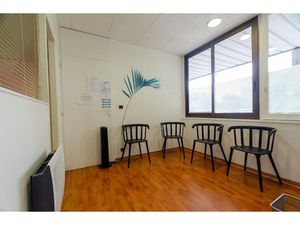 Vente locaux professionnels 93 m² à Montardon (64121)  100 000 €