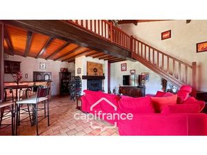 Maison familiale 4 chambres avec piscine  dépendance et garage indépendant – Pomarez centr